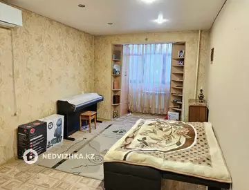 1-комнатная квартира, этаж 2 из 4, 30 м²