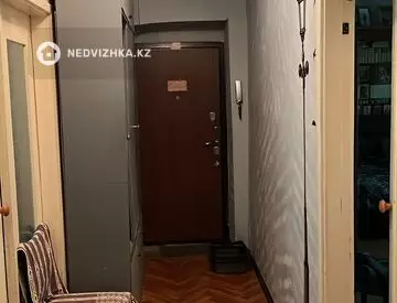 3-комнатная квартира, этаж 2 из 5, 77 м²