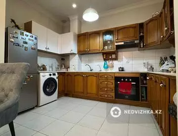 2-комнатная квартира, этаж 1 из 4, 63 м²