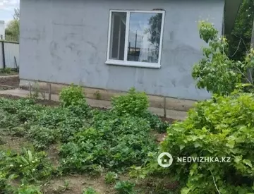 2-комнатный дом, 5 соток, 60 м²