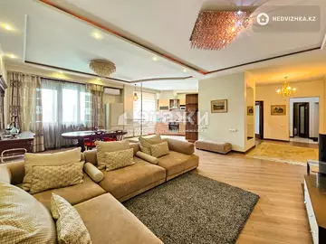 2-комнатная квартира, этаж 9 из 19, 100 м², на длительный срок