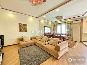 2-комнатная квартира, этаж 9 из 19, 100 м², на длительный срок