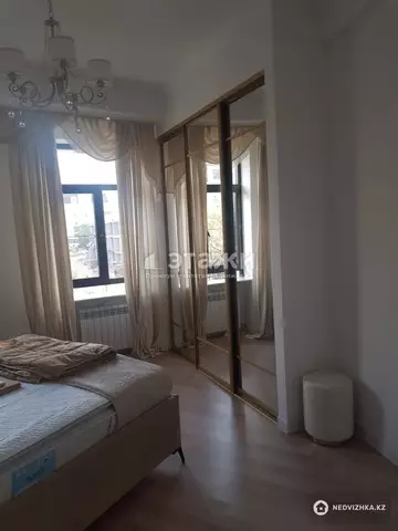 2-комнатная квартира, этаж 3 из 7, 82 м², на длительный срок