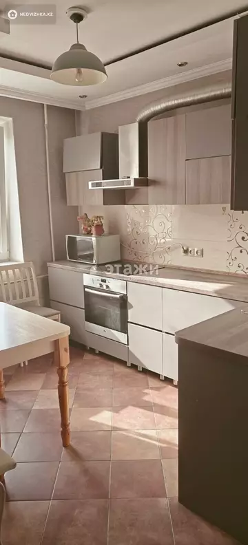 3-комнатная квартира, этаж 6 из 12, 67 м², на длительный срок