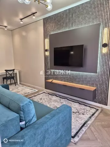 1-комнатная квартира, этаж 3 из 3, 50 м², на длительный срок
