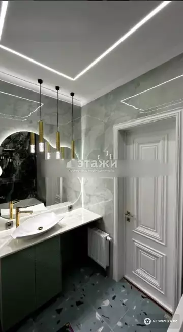 1-комнатная квартира, этаж 8 из 12, 37 м²