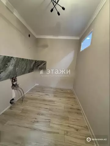 2-комнатная квартира, этаж 8 из 12, 53 м²