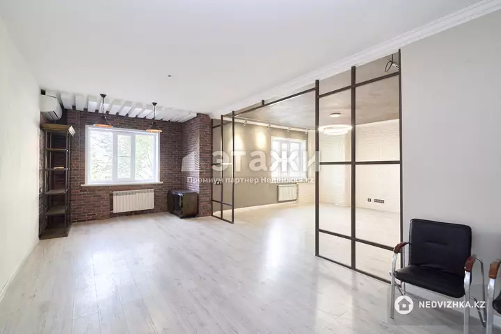 118.9 м², 3-комнатная квартира, этаж 2 из 5, 119 м², изображение - 1