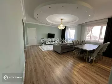 4-комнатная квартира, этаж 7 из 23, 104 м²
