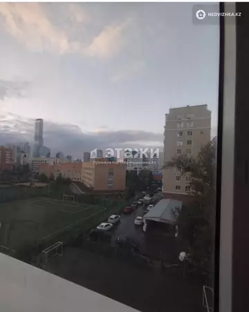 1-комнатная квартира, этаж 5 из 10, 38 м²
