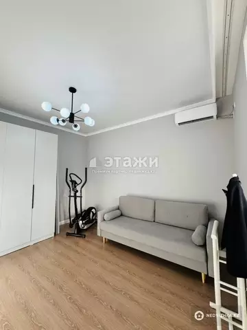1-комнатная квартира, этаж 8 из 9, 35 м²