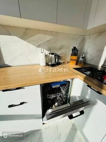 1-комнатная квартира, этаж 8 из 9, 35 м²