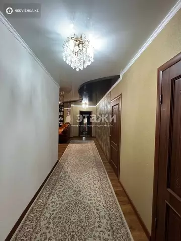 4-комнатная квартира, этаж 1 из 9, 100 м²
