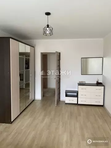 2-комнатная квартира, этаж 10 из 12, 63 м²