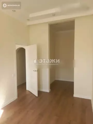 1-комнатная квартира, этаж 2 из 12, 33 м²