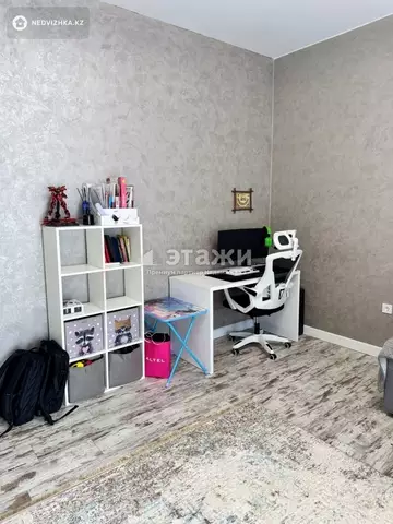 2-комнатная квартира, этаж 3 из 10, 69 м²