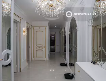 4-комнатная квартира, этаж 11 из 12, 122 м²