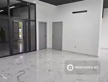 Помещение, этаж 1 из 1, 105 м², на длительный срок