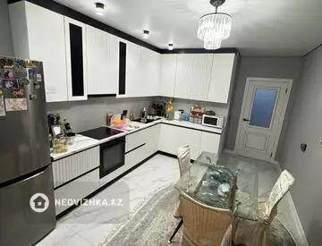 4-комнатная квартира, этаж 8 из 14, 126 м²