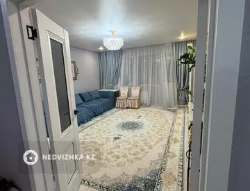 4-комнатная квартира, этаж 8 из 14, 126 м²