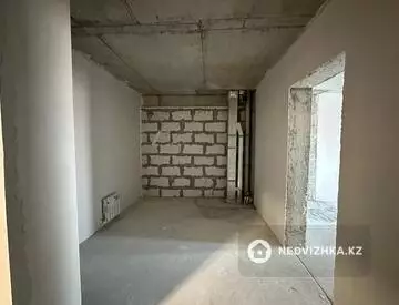 1-комнатная квартира, этаж 12 из 12, 33 м²