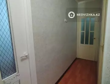 3-комнатная квартира, этаж 2 из 4, 60 м², на длительный срок