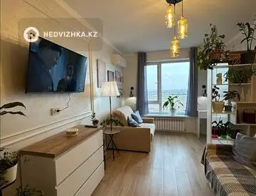 1-комнатная квартира, этаж 11 из 12, 33 м²