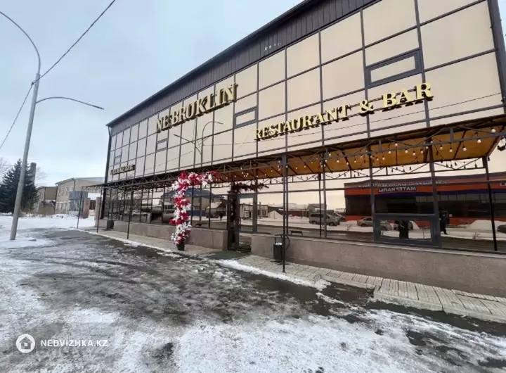 725 м², Здание, 2 этажа, 725 м², изображение - 1