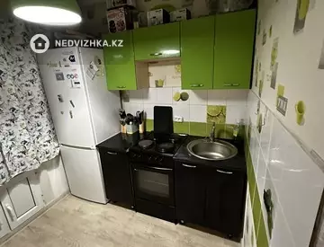 2-комнатная квартира, этаж 3 из 5, 42 м²