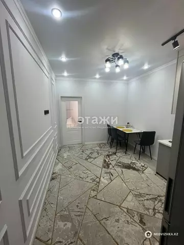 1-комнатная квартира, этаж 1 из 10, 32 м²