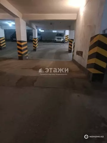 Офисное помещение, этаж 1 из 19, 198 м²