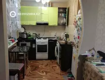 3-комнатная квартира, этаж 4 из 5, 52 м²