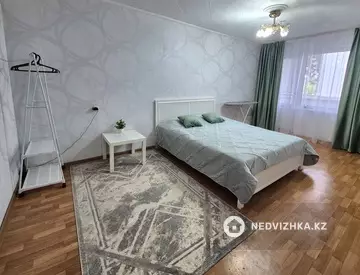 1-комнатная квартира, этаж 2 из 5, 32 м², посуточно