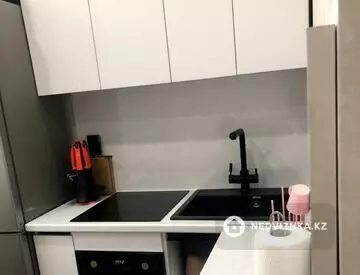2-комнатная квартира, этаж 2 из 5, 48 м²