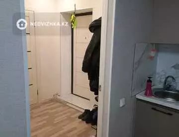 2-комнатная квартира, этаж 3 из 6, 42 м²