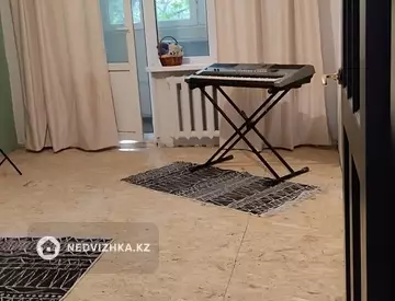 2-комнатная квартира, этаж 4 из 5, 48 м²