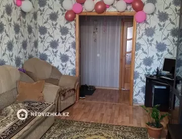 3-комнатная квартира, этаж 3 из 5, 60 м²