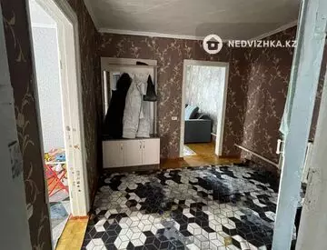 4-комнатный дом, 7 соток, 64 м²