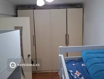 3-комнатная квартира, этаж 4 из 5, 52 м²