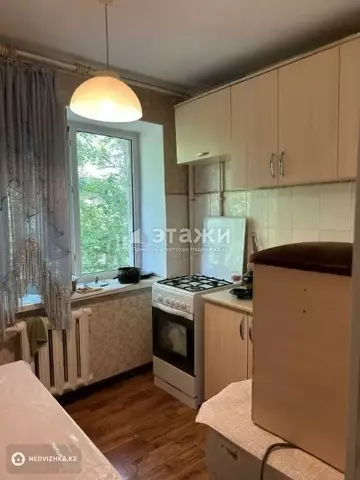 2-комнатная квартира, этаж 2 из 4, 42 м²