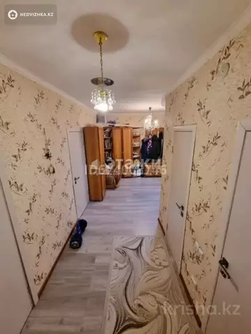 3-комнатная квартира, этаж 3 из 6, 90 м²