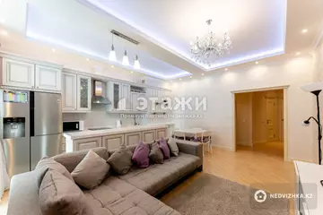 4-комнатная квартира, этаж 5 из 7, 131 м², на длительный срок