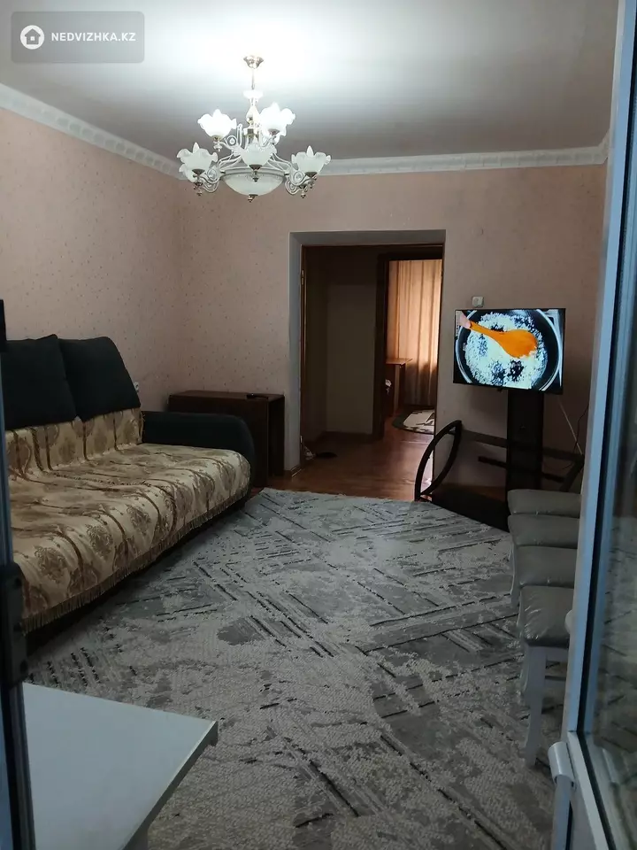67.2 м², 3-комнатная квартира, этаж 3 из 5, 67 м², изображение - 1