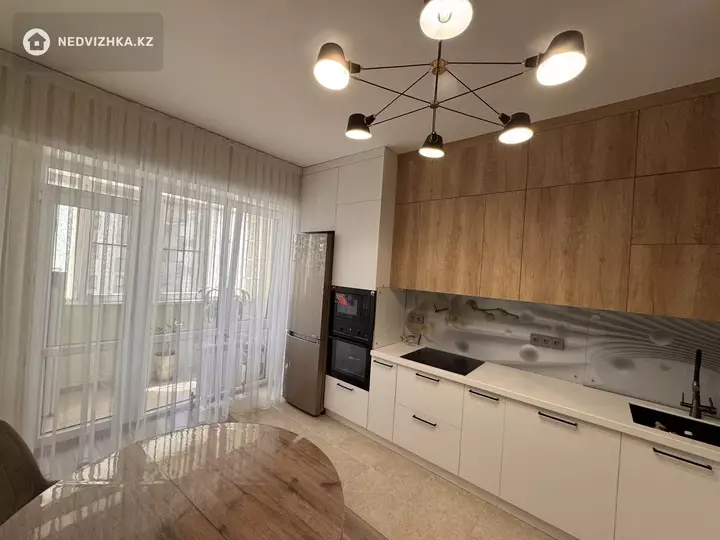 80 м², 2-комнатная квартира, этаж 6 из 12, 80 м², изображение - 1