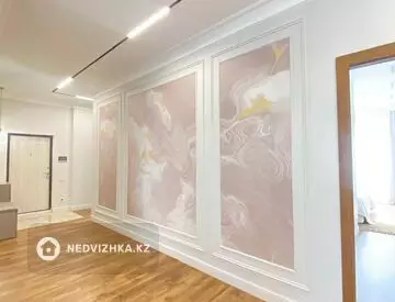 4-комнатная квартира, этаж 2 из 11, 158 м²