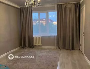 4-комнатная квартира, этаж 4 из 5, 59 м²