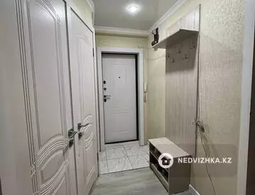 4-комнатная квартира, этаж 4 из 5, 59 м²