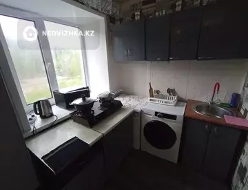 3-комнатная квартира, этаж 4 из 4, 90 м², посуточно