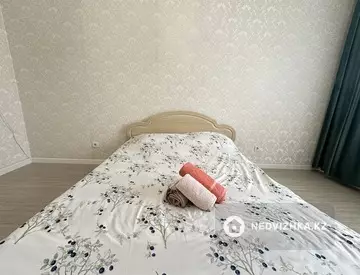 47 м², 1-комнатная квартира, этаж 5 из 5, 47 м², посуточно, изображение - 3