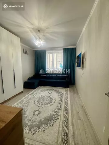 1-комнатная квартира, этаж 8 из 8, 39 м²